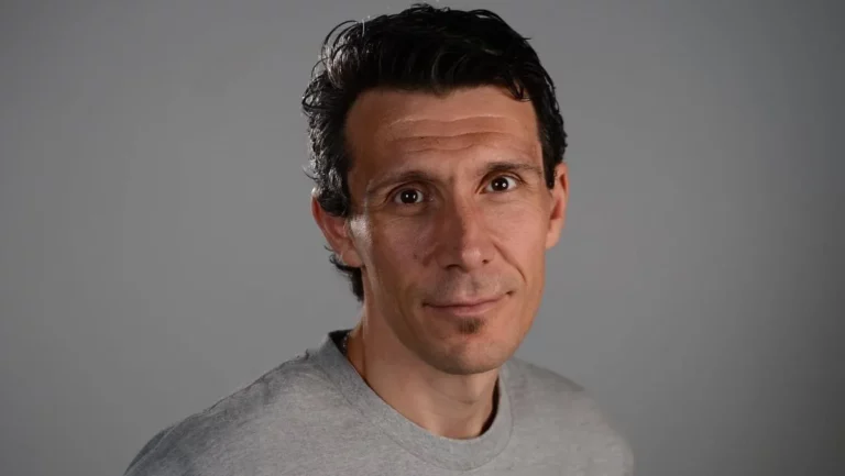 Laurent Sciarra - D'un dauphin t'en fais pas un requin 4