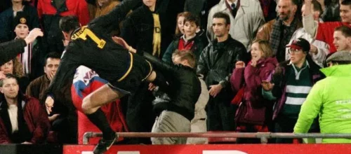 Eric Cantona sans langue de bois mais avec langue de feu 2